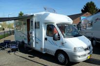 Klik op meer info! Fiat 2.8 JTD Autostar Camper | Frans Bed | Dak airco | 2007 foto